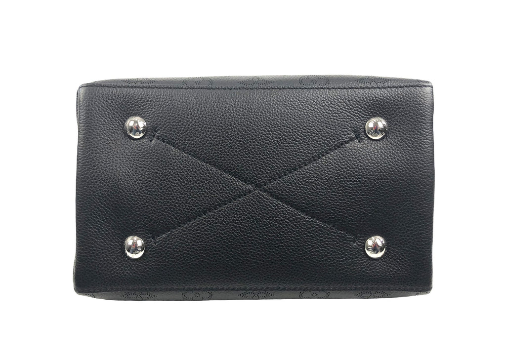 Louis Vuitton HandBag Muria Mahina Perforated Calfskin Leather Galet Gray Bucket  Bag preowned Grey ref.674109 - Joli Closet