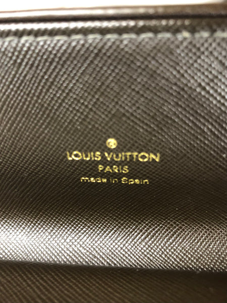 Louis Vuitton Paris made in Spain Wallet  Louis vuitton, Louis, Louis  vuitton bag