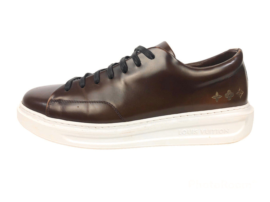 Men's Louis Vuitton Sneakers Shoes Size (LV 8 USA 9 ) Great Condition